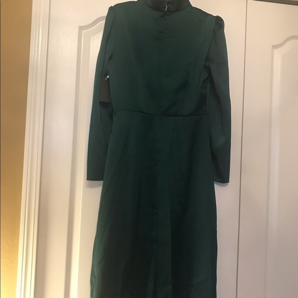 Guess Keyhole Satin Midi Dress - Picture 9 of 12